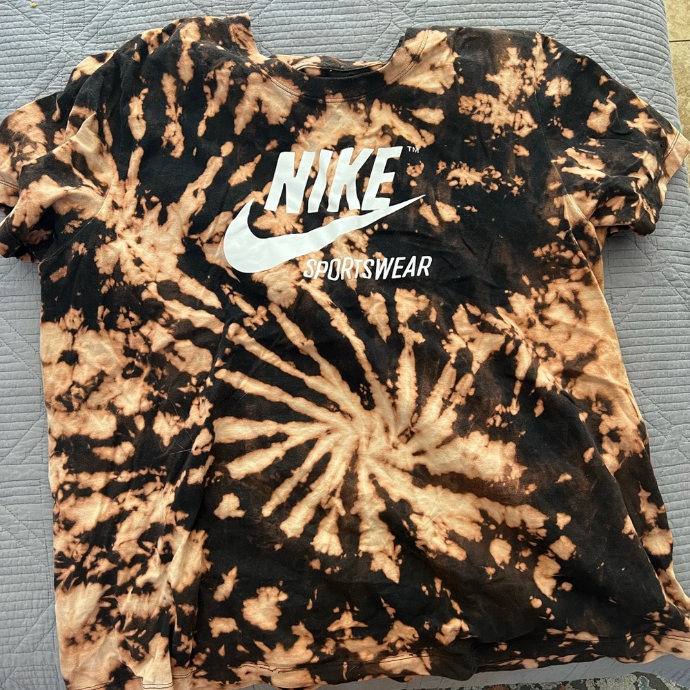 Nike Tee